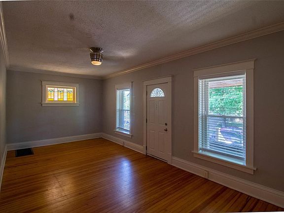 2nd image of 4934 Holly Hills Ave