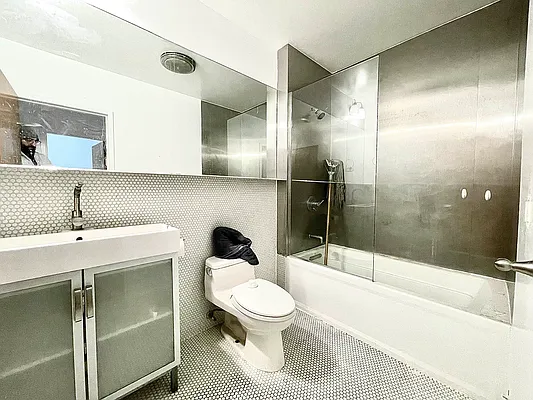 Rented by Doorway NYC, LLC | media 10