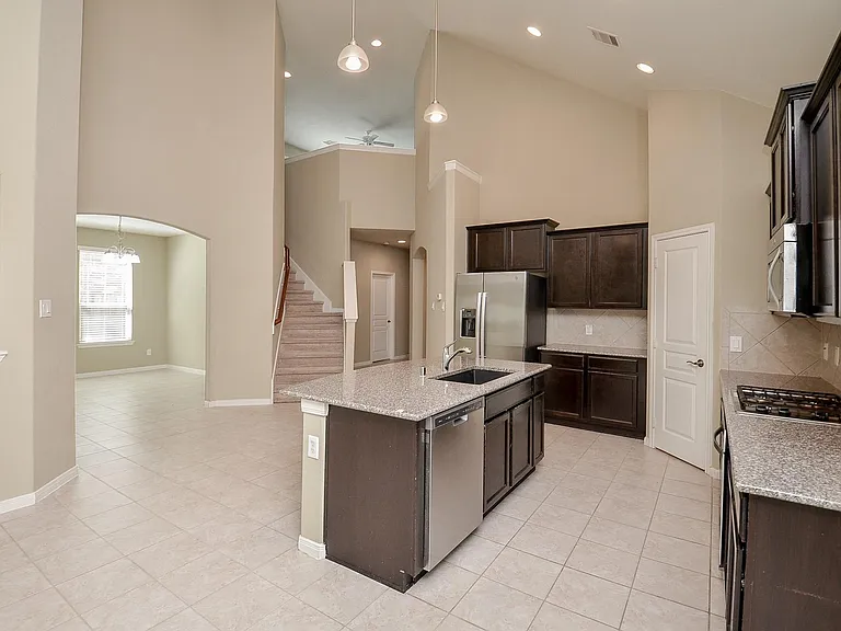 6418 Burgess Heights Ln — Photo 11