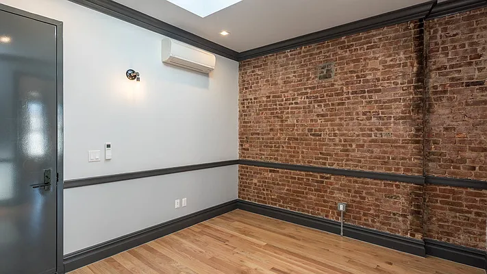 Rented by Nooklyn NYC LLC | media 33