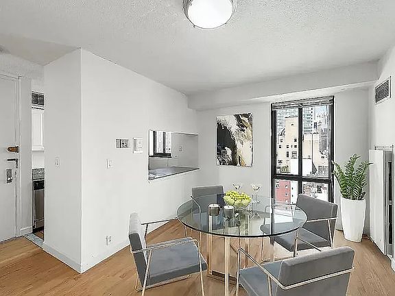 2nd image of 360 E 57th St APT 10A