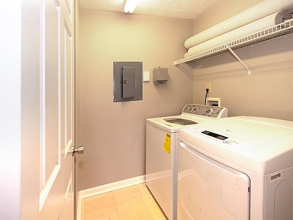 4th image of 4921 N Arbor Woods Ct APT 207