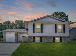 1550 Shackelford Rd, Florissant, MO 63031