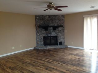 709 Quail Run Rd, Grove, OK 74344