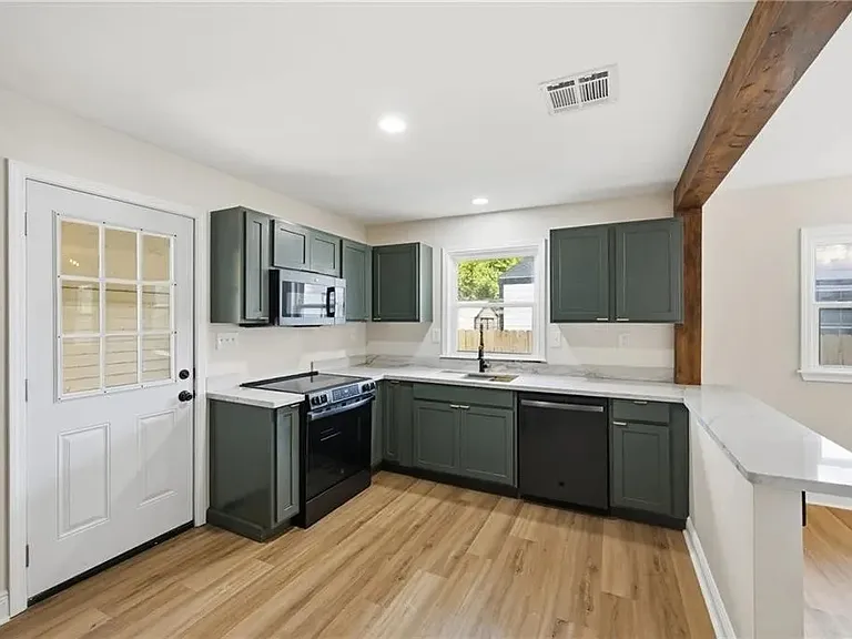 7223 Friscoville Ave — Photo 5