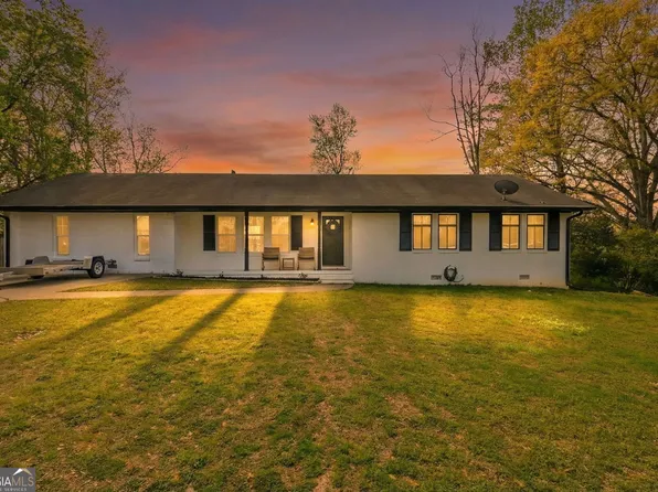 150 Sims St, Winder, GA 30680