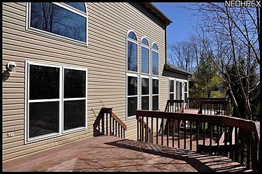 3rd image of 614 Magnolia Ln