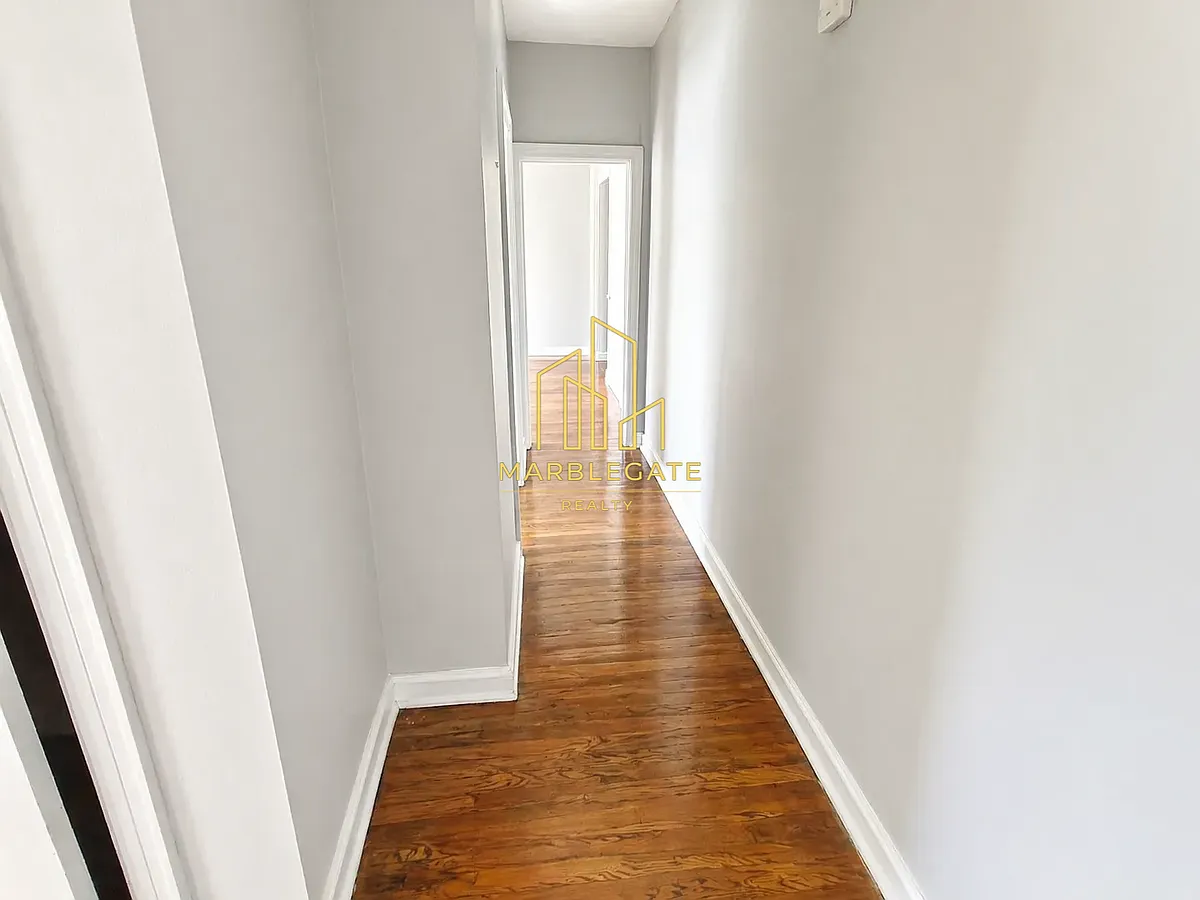 Building Photo - 129 Schofield St #77