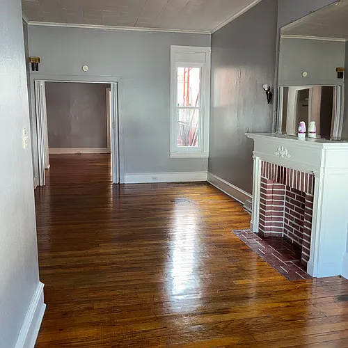 330 N 4th St #1 Photo 1