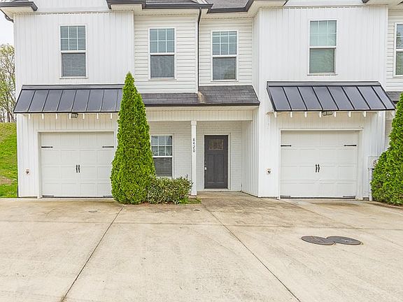 2nd image of 8420 Brookmoor Ln