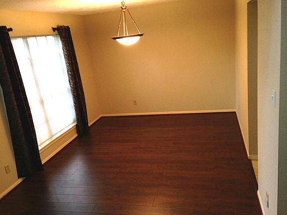 3rd image of 3763 Woodlace Dr