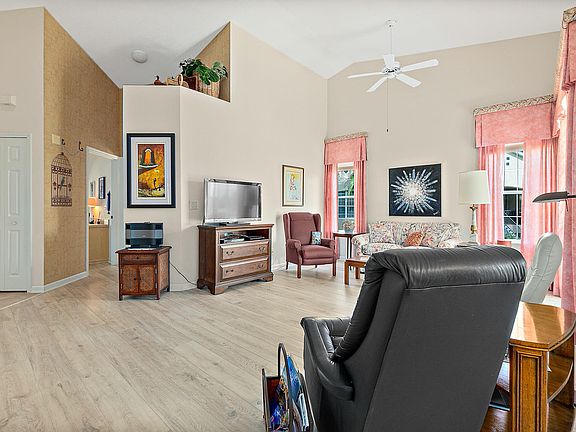 5th image of 1111 Royal Troon Ln