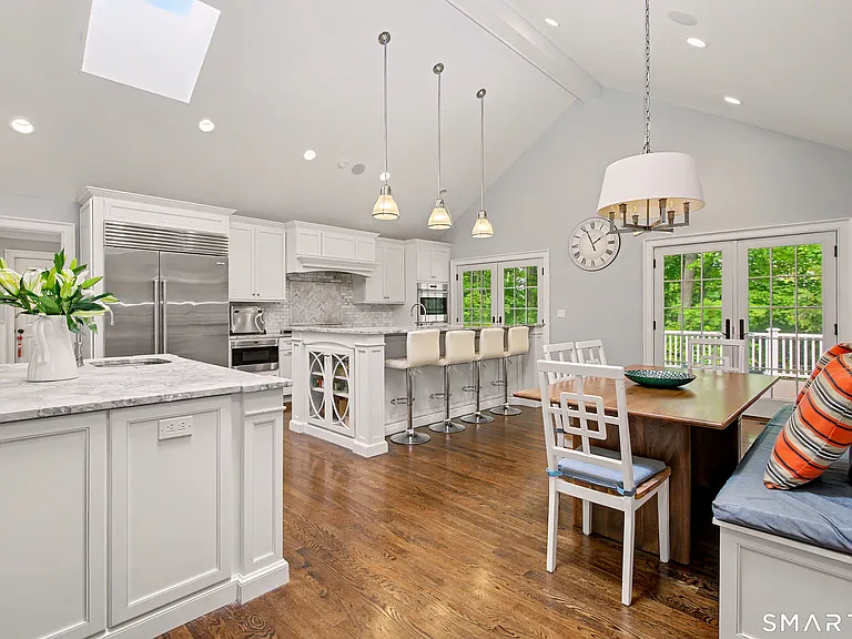 14 Deerfield Rd — Photo 11