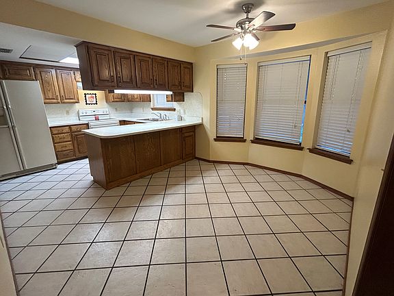4th image of 5712 Autumn Pl