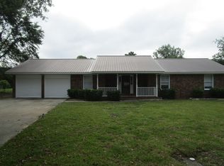 40 Travis Ct, Sumter, SC 29154