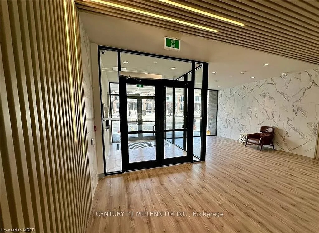 1 bed, $1,949 — Photo 2