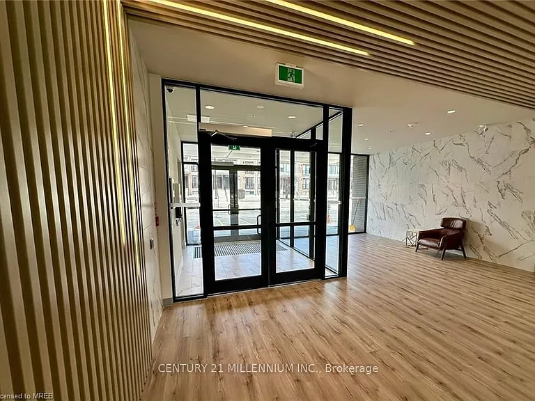 107 Roger St #611 — Photo 2