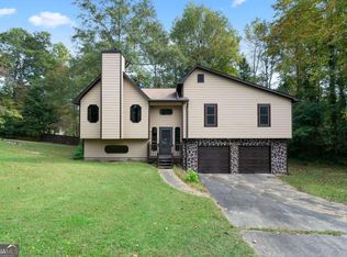 552 Sunset Ridge Dr, Lithia Springs, GA 30122