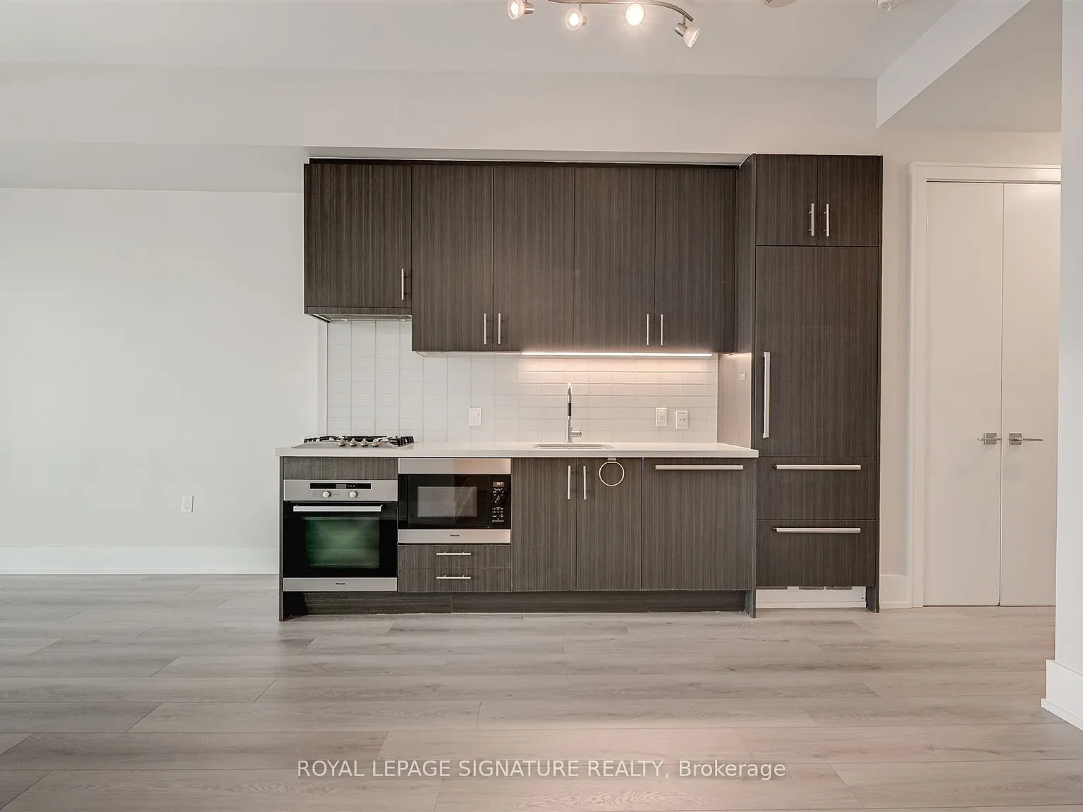 1 bed, $2,500 — Photo 4