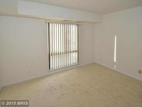4th image of 603 Center St APT 202