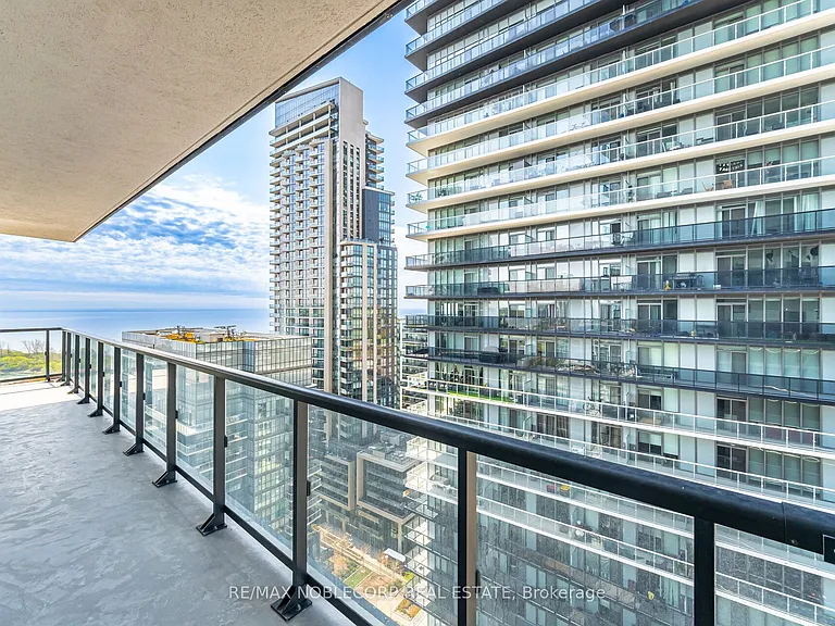 38 Annie Craig Dr #2105 — Photo 28
