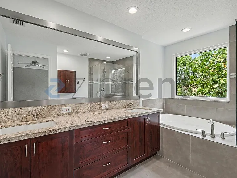 10271 NW 10th Ct — Photo 21