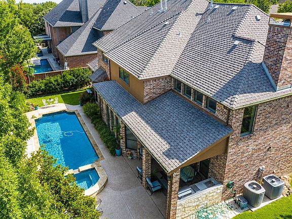 3rd image of 11058 Wellshire Ln