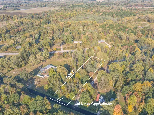 74 1/2 St, South Haven, MI 49090