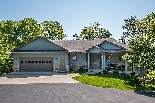 1st image of 146 Marian Ct