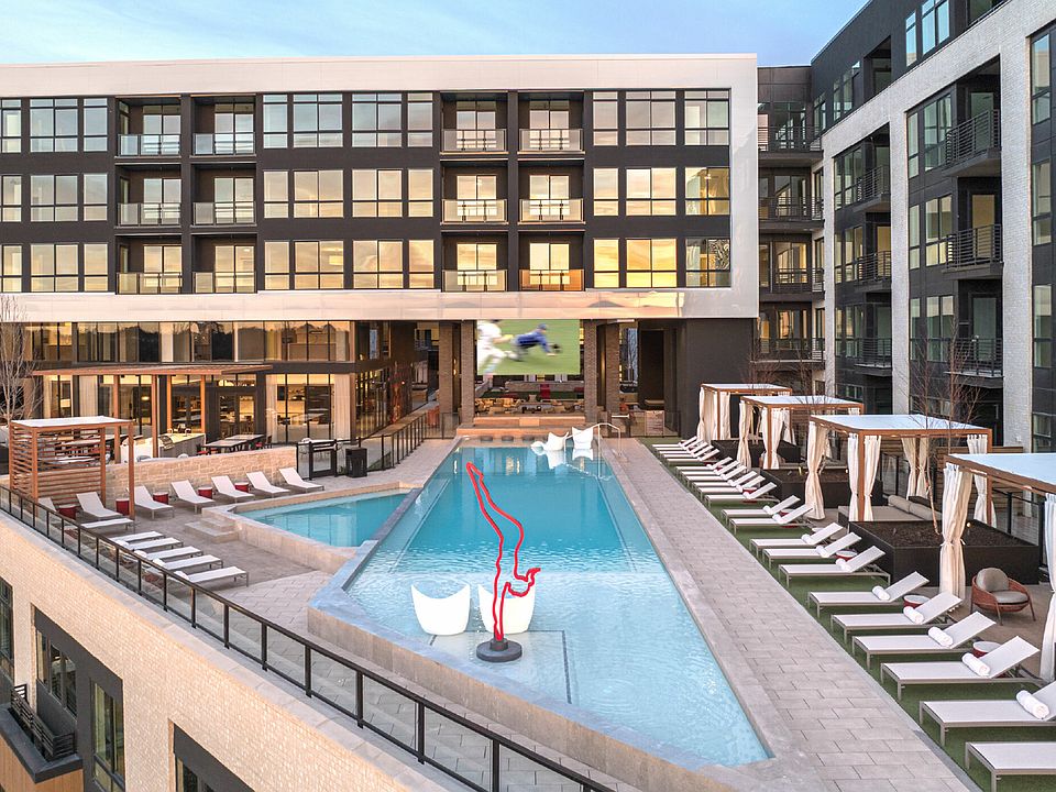 The pool at One Rangers Way