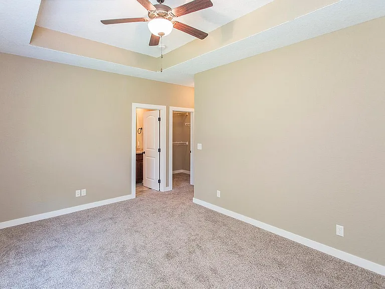 1659 Glade Dr SW — Photo 9