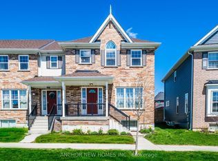 883 Broadway Blvd, Peterborough, ON K9H0J1