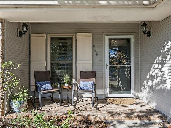 3rd image of 268 Evergreen Dr