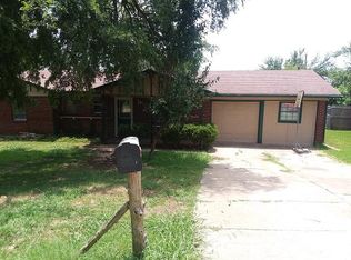 152 Chickadee Ln, Denison, TX 75020