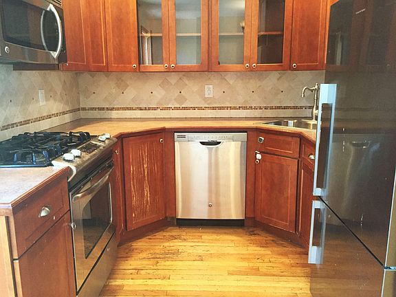 3rd image of 74 S Elliott Pl #1