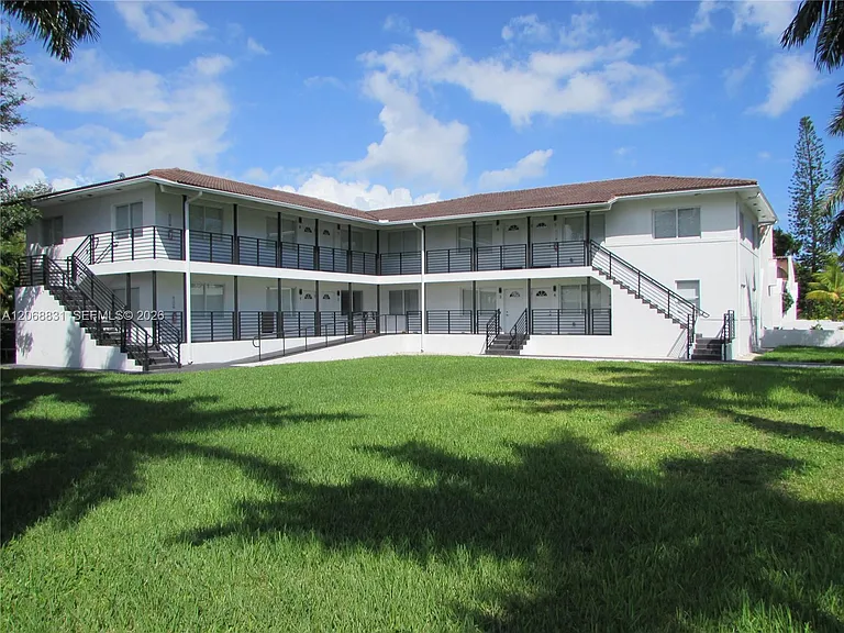 9220 Biscayne Blvd #3 — Photo 11