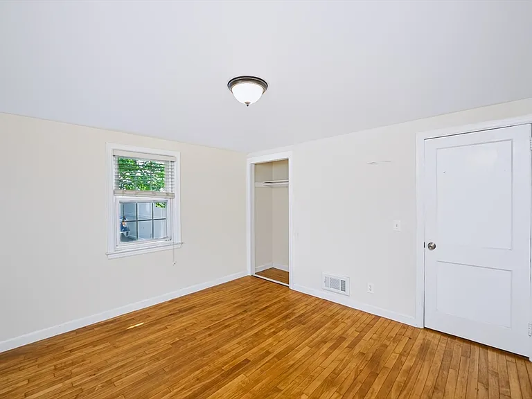 52 Common St #52 — Photo 19