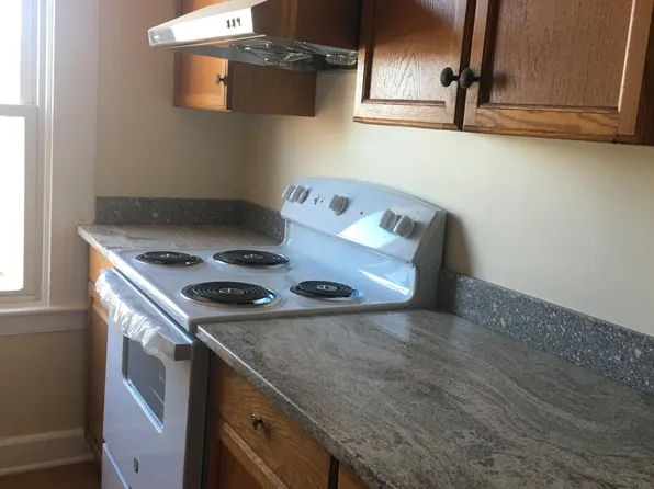 19 Wall St, New London, CT 06320