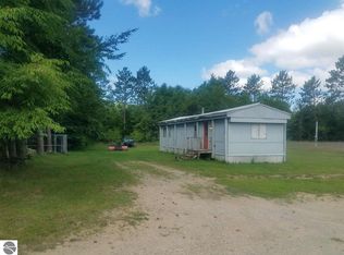 2926 Red Rooster Trl SE, Kalkaska, MI 49646