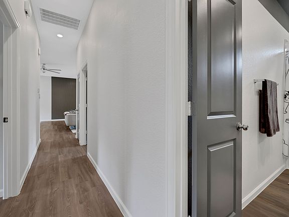 Welcome home to this beautiful 4 bed 2.5 bath. One Story Home in Royal Brook of Kingwood with a Large Back yard and No Neighbors. Features a 2 car garage. 4 bedrooms 2.5 baths and Modern Open Concept living room.