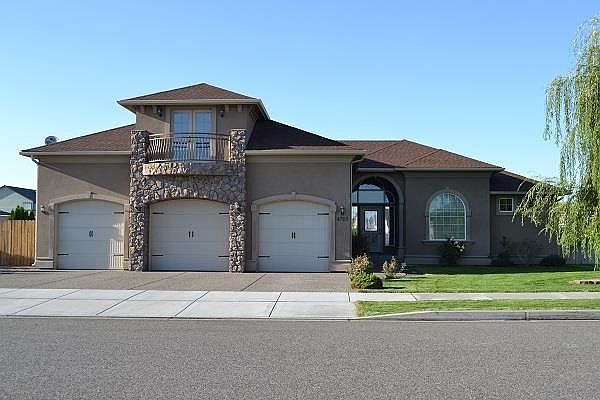 1st image of 4703 Artesia Dr