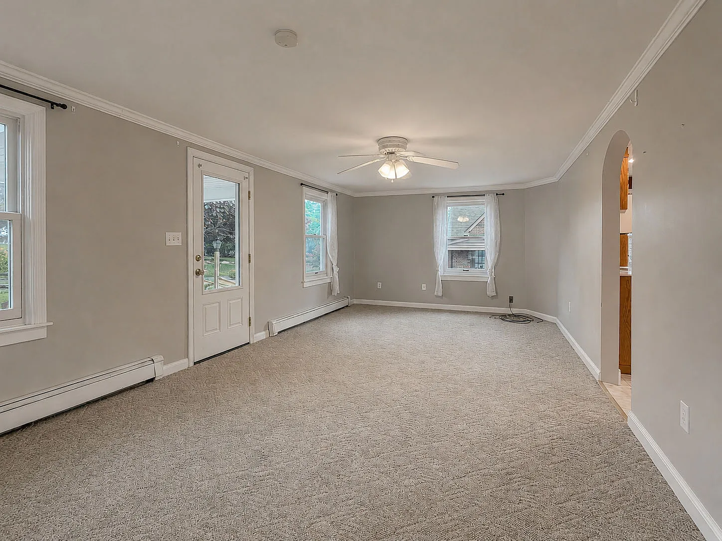 3 bed, 1290 sqft, $1,795 — Photo 3