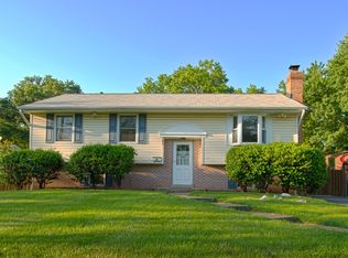 710 Bruce Ct, Herndon, VA 20170