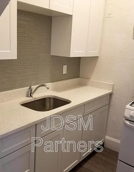 1263 Clarkson St #1 — Photo 7