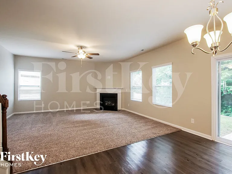 8054 Hereford St — Photo 3
