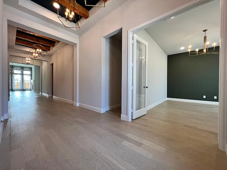 2271 Macy Way — Photo 9