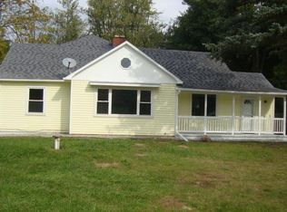 1395 E Mount Morris Rd, Mount Morris, MI 48458