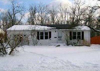 1st image of 127 W Josie Ave