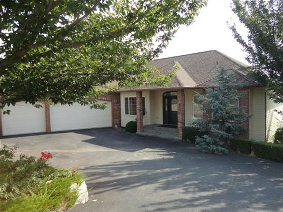 1st image of 1695 Osborn Dr
