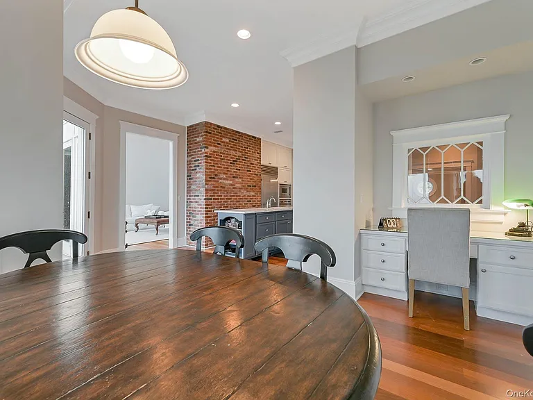 580 Lloyds Ln — Photo 18